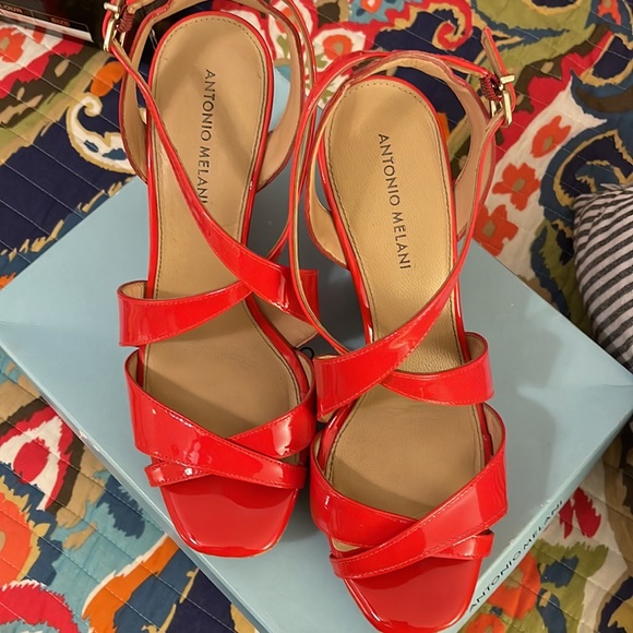 Antonio Melani Red Leather Cork Wedges Sz 10 - Picture 2 of 8